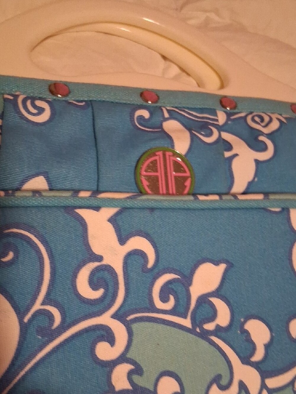 Turquoise Swirl Hand Bag with Cream Handles Lilly Pulitzer - Picture 4 of 13